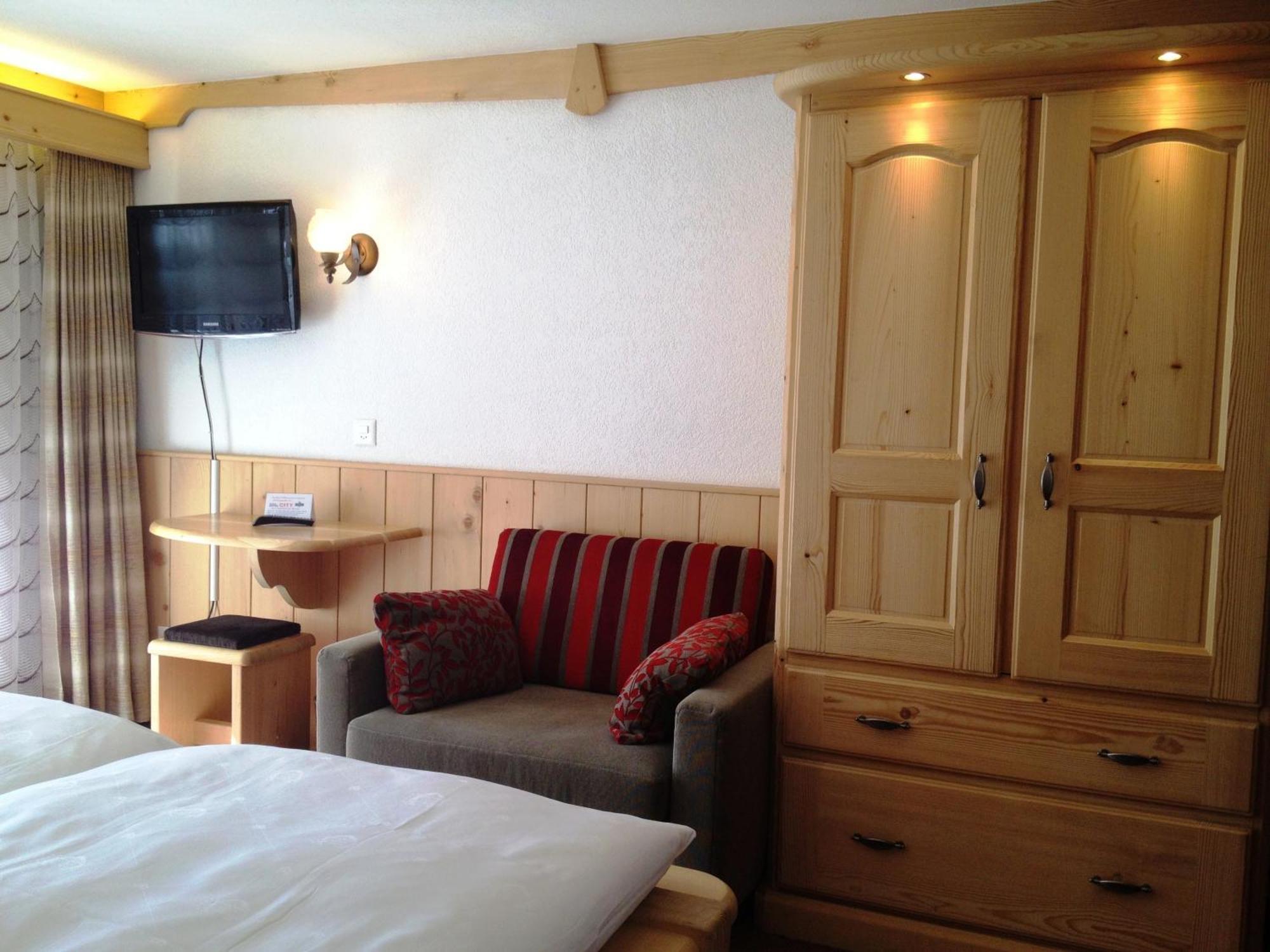 Hotel City Tasch Ngoại thất bức ảnh